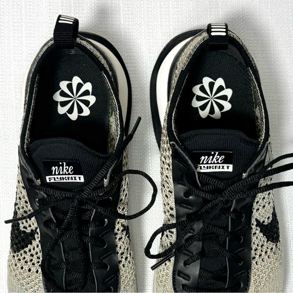 Nike Air Max Flyknit Racer Sneakers Womens Size 7.5 Sesame Black/Ocean Cube EUC - Picture 7 of 14